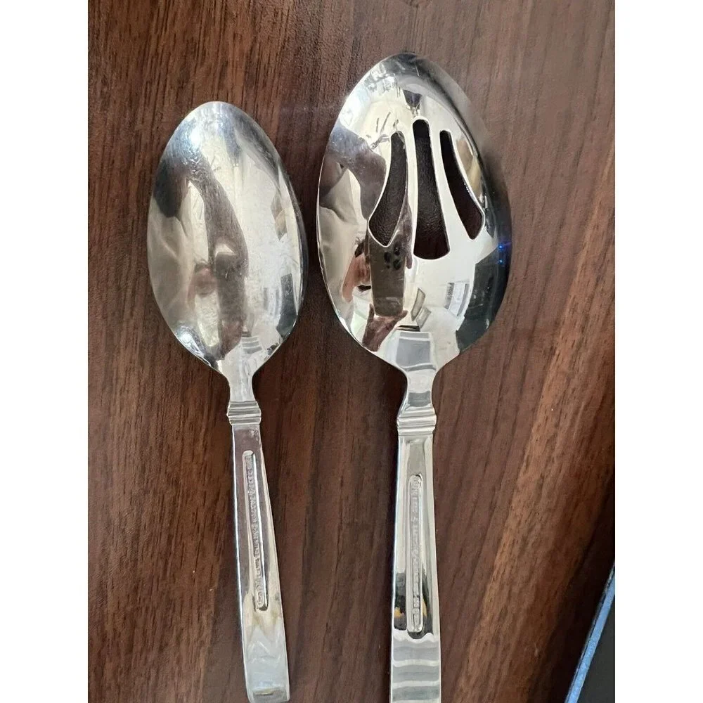 Reed & Barton 2 Piece Serving Spoon Heritage Mint English Stainless 18/10